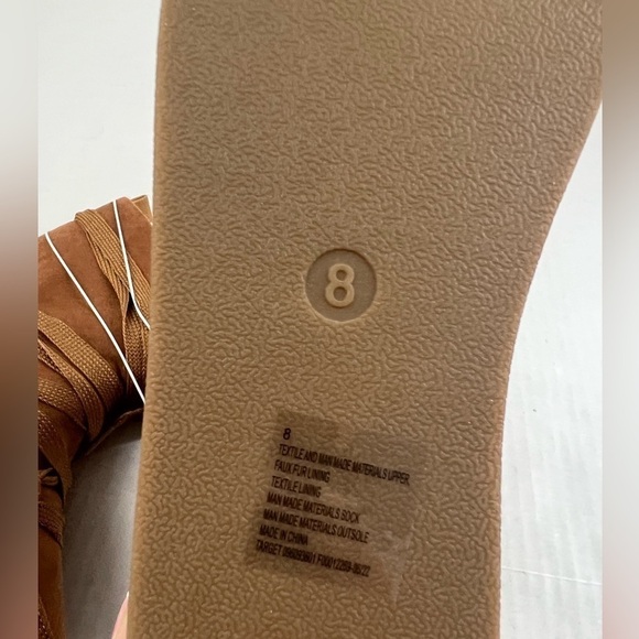 NWT - Universal Thread Birgitte Cognac Winter Boots - Size 8 - Picture 10 of 10